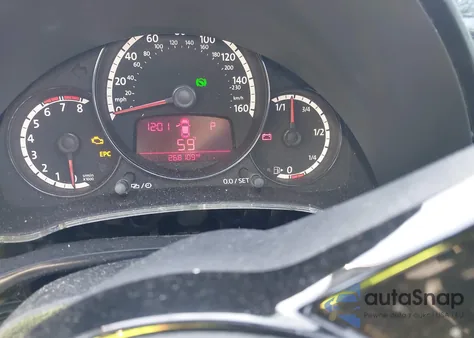 2013 Volkswagen Beetle 2.5L Entry из США, поврежденный, VIN 3VWFP7AT6DM670028